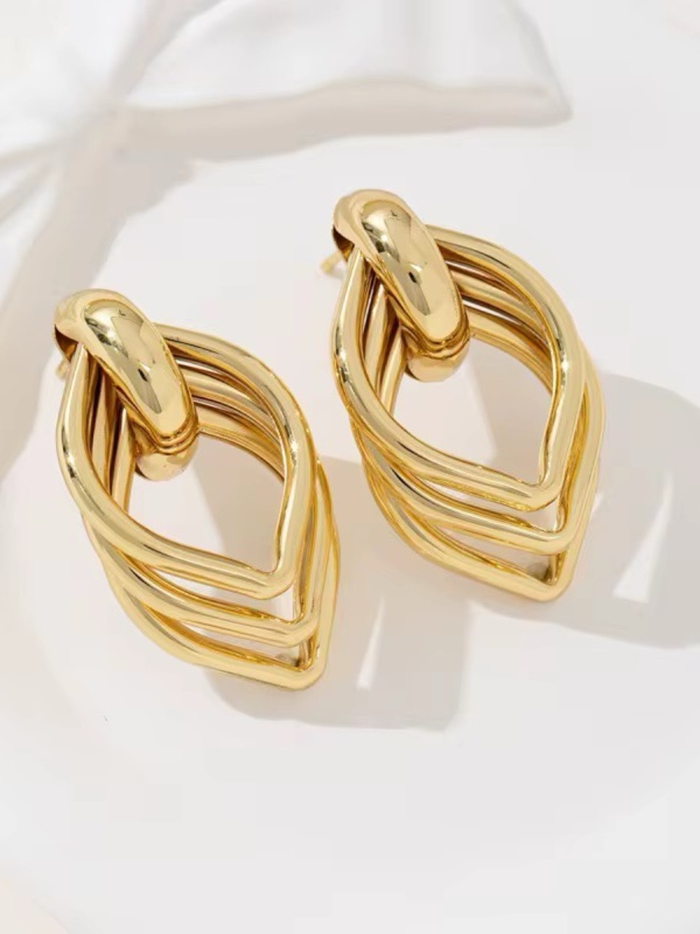 ***Exquisite  Gold Layered Teardrop Hoop Earrings